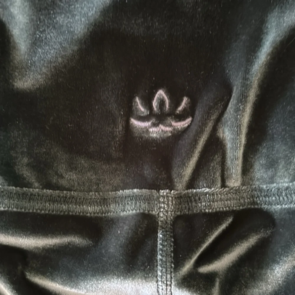 Beyond Yoga Velvet High Waisted Velvet leggings - Picture 3 of 8